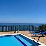 Sakos Skala Kefalonia Вилла