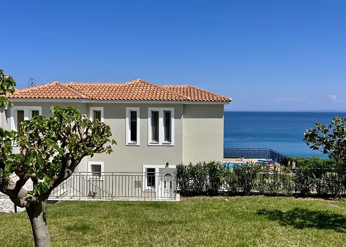 Sakos Skala Kefalonia * Skala (Kefalonia)